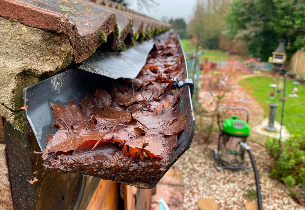 How To Clean Gutters